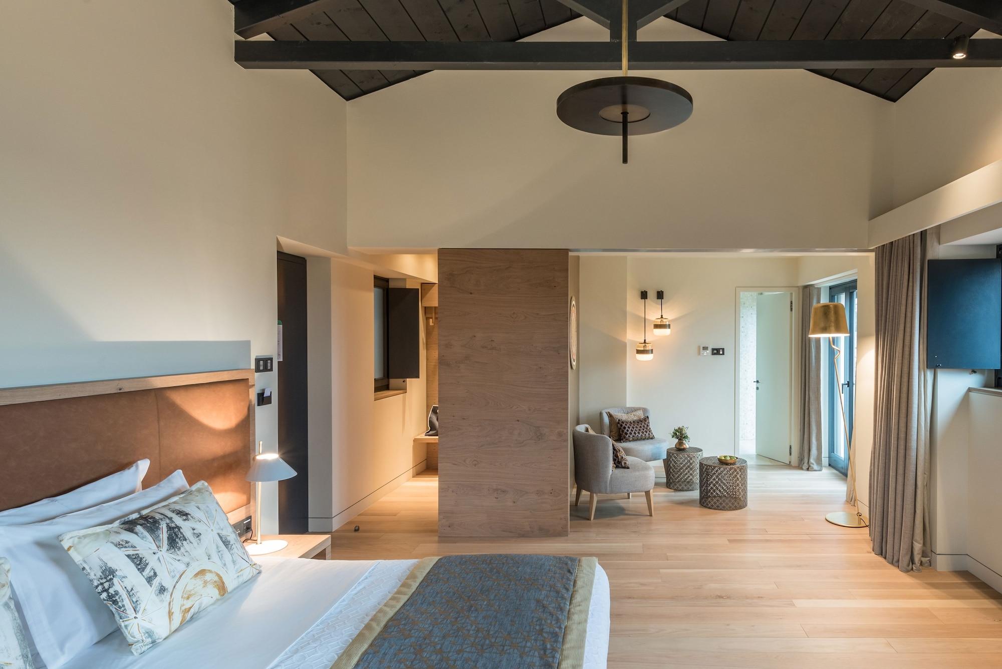 Euphoria Retreat - A Holistic Wellbeing Destination Spa Mystras Esterno foto