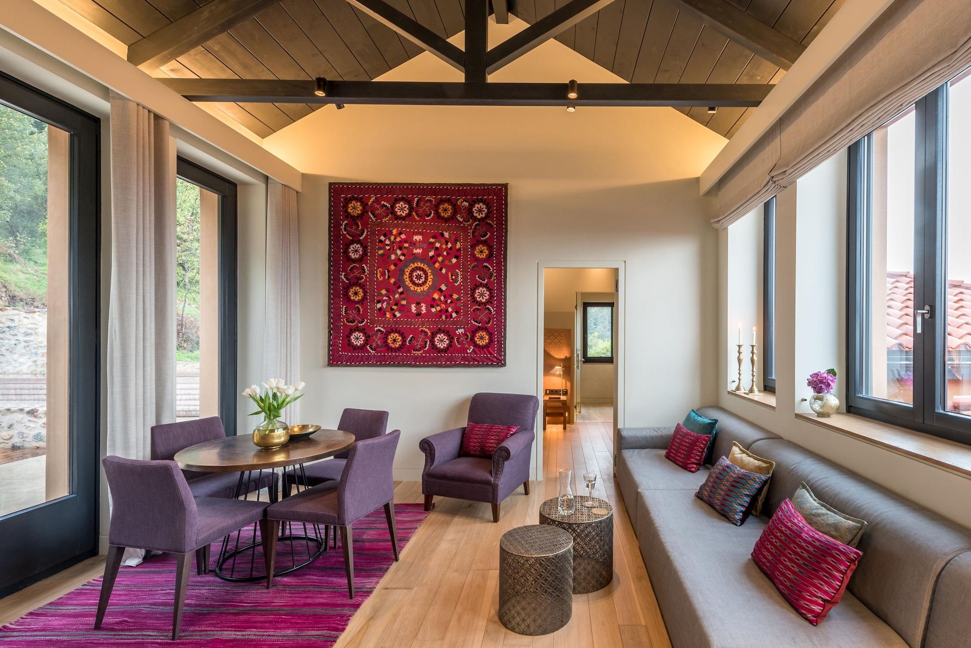 Euphoria Retreat - A Holistic Wellbeing Destination Spa Mystras Esterno foto